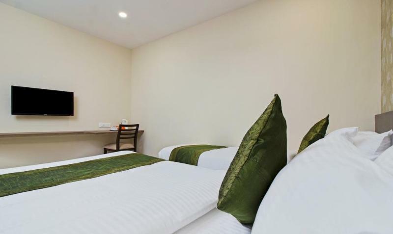 Ocean Suites Hotel Mumbai Exterior photo
